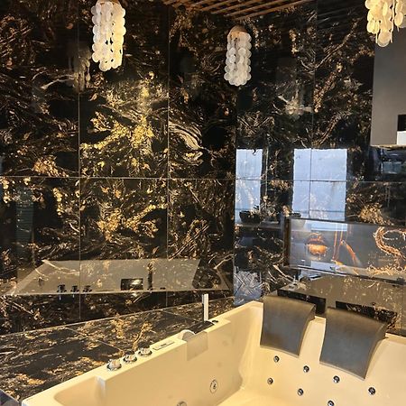 Esprit Africa, Spa Et Sauna De Luxe ミュルーズ エクステリア 写真